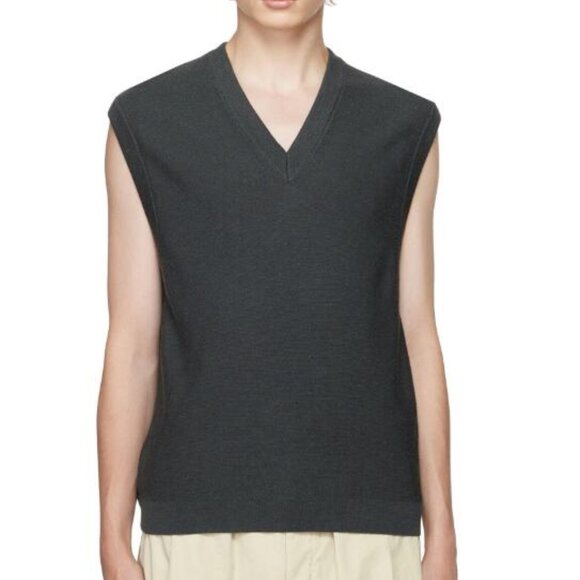 BNWT AW22 LEMAIRE MERINO SWEATER M & XL - Picture 1 of 13